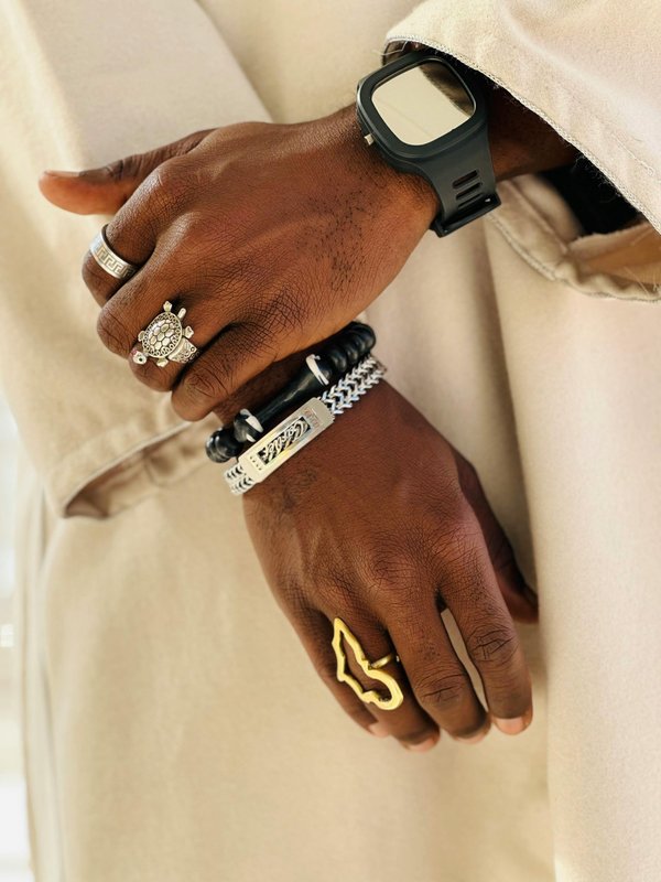 Meilleurs bracelets gourmette pour homme : style et options personnalisées